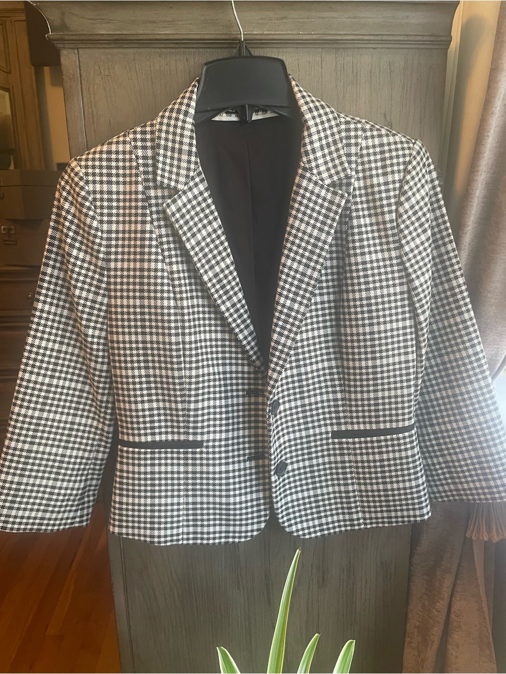 Express Black and White Houndstooth Blazer